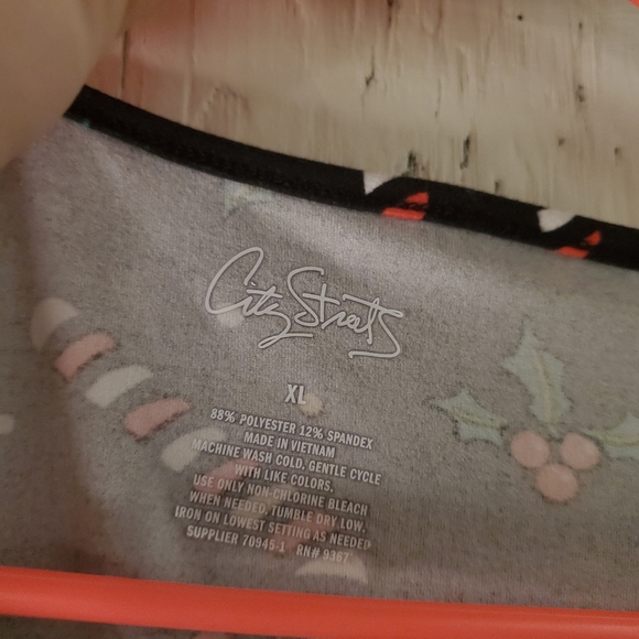 3/4 sleeve candy cane dress.🍒 - Picture 4 of 8